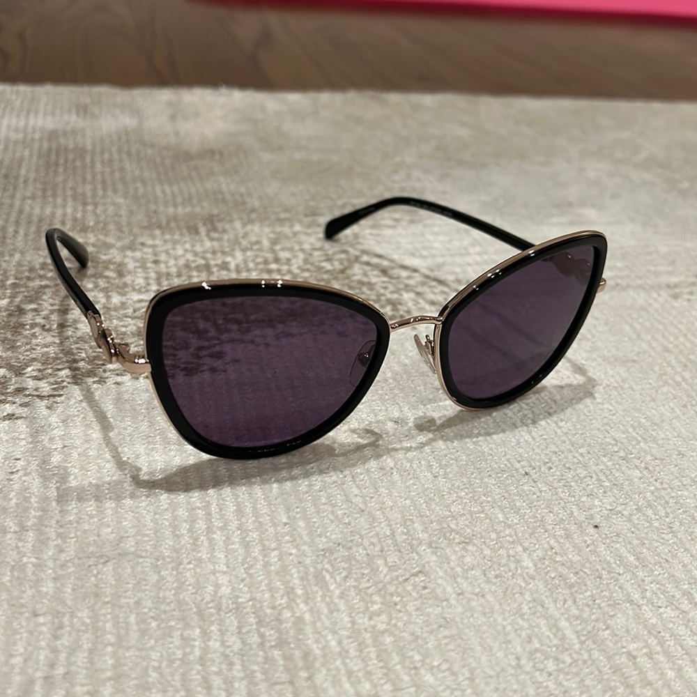 Pucci never worn. Not a single scratch or dent